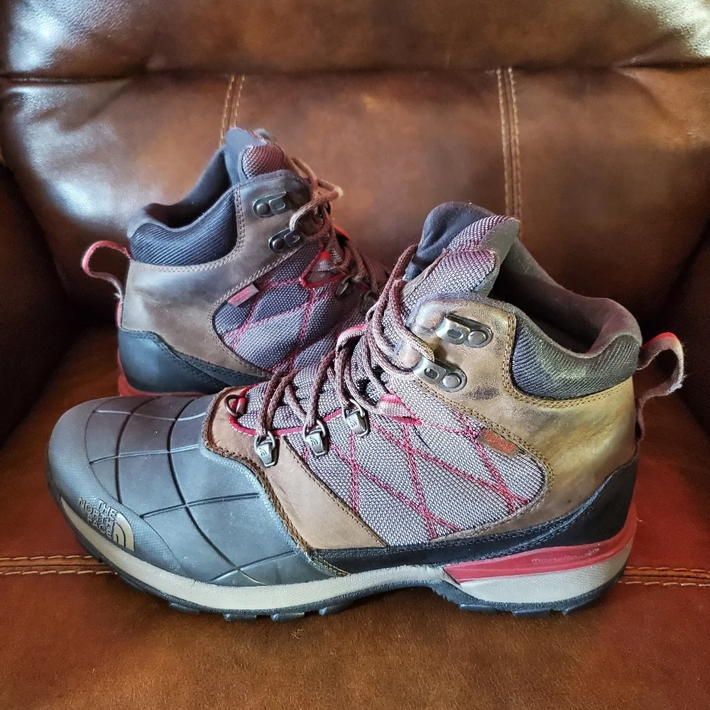 The North Face Snowsquall Mid Boot Size 13